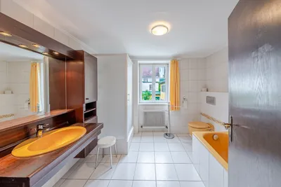 10-Zimmer-Gewerbeimmobilie kaufen in Gmunden – 275 m², € 975.000 – Bild 18 von 27