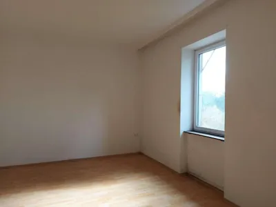 10-Zimmer-Gewerbeimmobilie kaufen in Hollabrunn – 281 m², € 299.000 – Bild 7 von 7