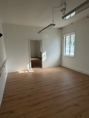 Gewerbeimmobilie mieten in Eferding – 160 m², € 1.210 – Bild 5 von 12