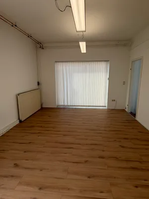 Gewerbeimmobilie mieten in Eferding – 160 m², € 1.210 – Bild 6 von 12