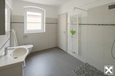 7-Zimmer-Gewerbeimmobilie kaufen in Neunkirchen – 203 m², € 370.000 – Bild 8 von 11