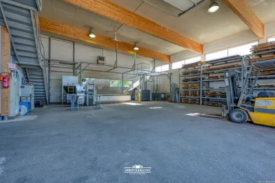 Gewerbeimmobilie kaufen in Vöcklabruck – 917 m², € 649.000 – Bild 15 von 18