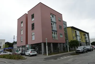 13-Zimmer-Gewerbeimmobilie mieten in Graz-Umgebung – 417 m², € 7