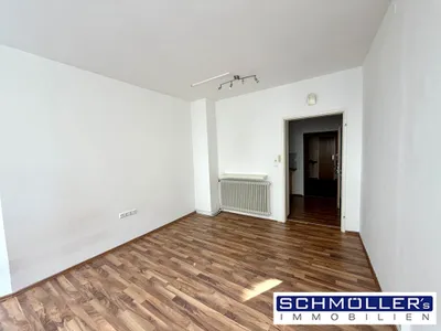 1-Zimmer-Gewerbeimmobilie mieten in Wels – 40 m², € 415 – Bild 3 von 10
