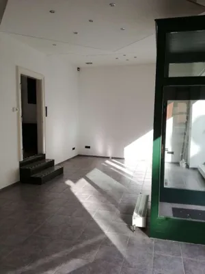 2-Zimmer-Gewerbeimmobilie mieten in Baden – 55 m², € 1.566 – Bild 5 von 6