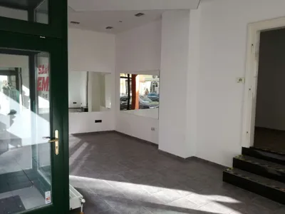 2-Zimmer-Gewerbeimmobilie mieten in Baden – 55 m², € 1.566 – Bild 6 von 6