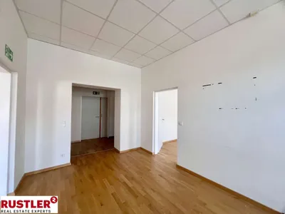 4-Zimmer-Gewerbeimmobilie mieten in Mödling – 125 m², € 2.385 – Bild 5 von 7