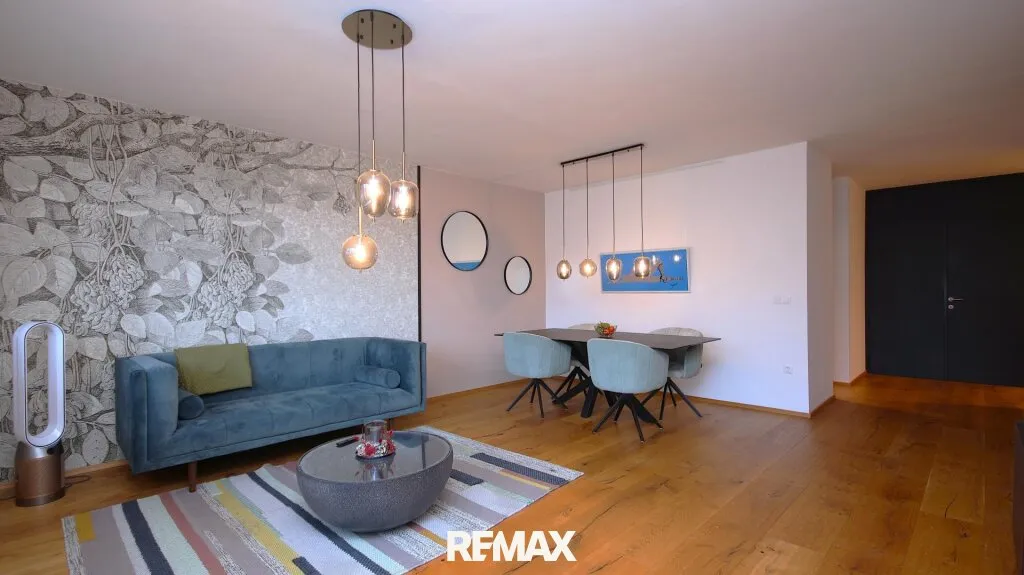 Licht, Raum & Eleganz - sanierte 4-Zimmer-Wohnung mit Loggia - Ansicht 2