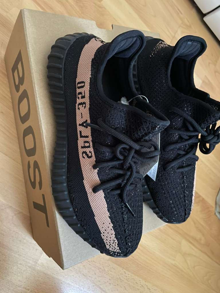 Adidas Yeezy Boost 350 V2 Core Black Copper