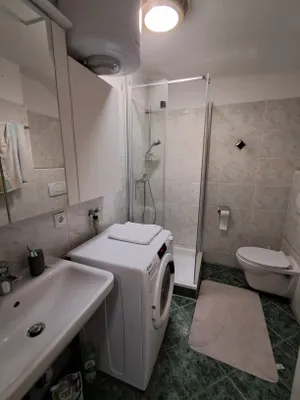 2-Zimmer-Wohnung mieten in Neunkirchen – 50 m², € 792 – Bild 5 von 10