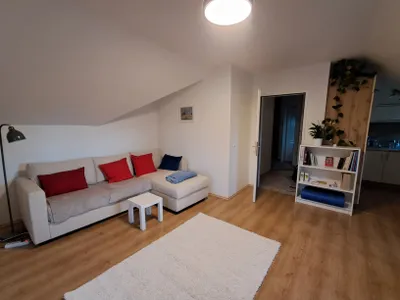 2-Zimmer-Wohnung mieten in Neunkirchen – 50 m², € 792 – Bild 2 von 10