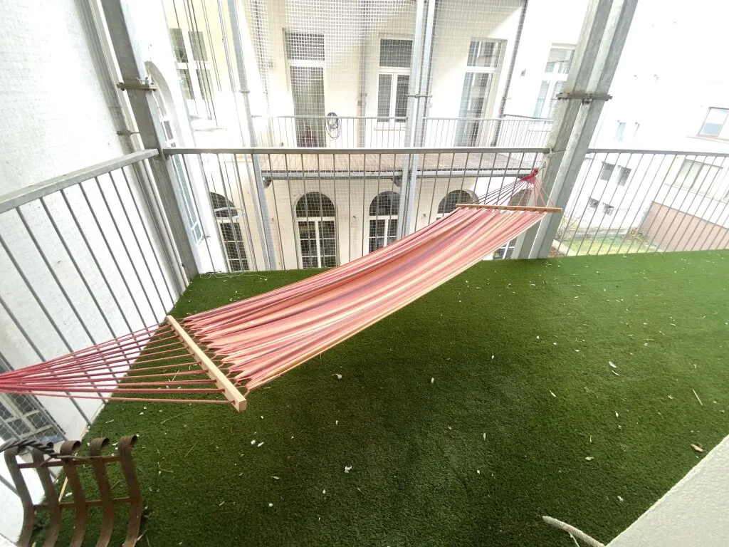 RUHEOASE MITTEN IN MARIAHILF - exklusiv renovierte Altbauwohnung mit Balkon – pohled 3