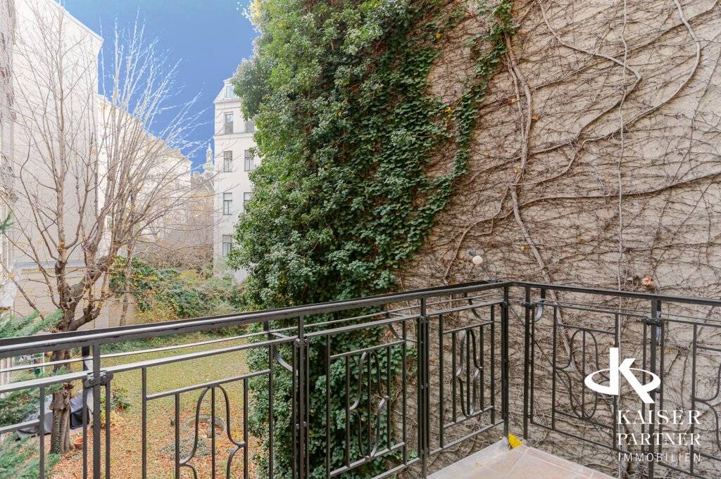 Exklusiver Stilaltbau mit 2 Balkonen im vormaligen Palais Fischer, ruhige Lage, gleich beim Karlsplatz!, Wien