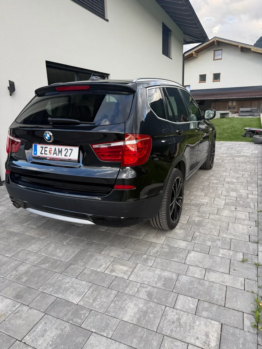 BMW X3 2011 photo 3