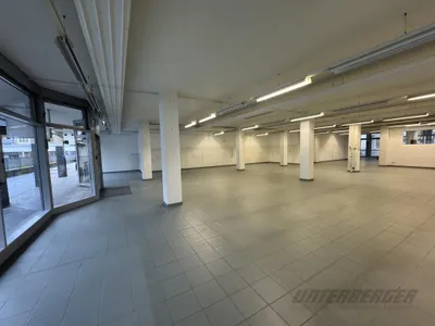 Gewerbeimmobilie mieten in Kufstein – 431 m², € 6.433