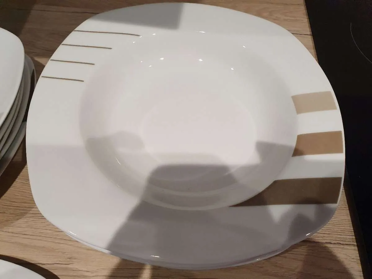Ritzenhoff und Brekker Flirt Teller Porzellan Kaffeetassen Service, € 10,- (5020 Salzburg)