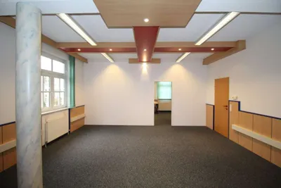 3-Zimmer-Gewerbeimmobilie mieten in Freistadt – 103 m², € 975 – Bild 2 von 11