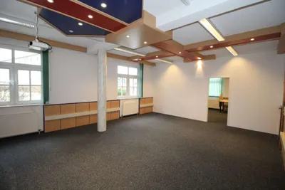 3-Zimmer-Gewerbeimmobilie mieten in Freistadt – 103 m², € 975