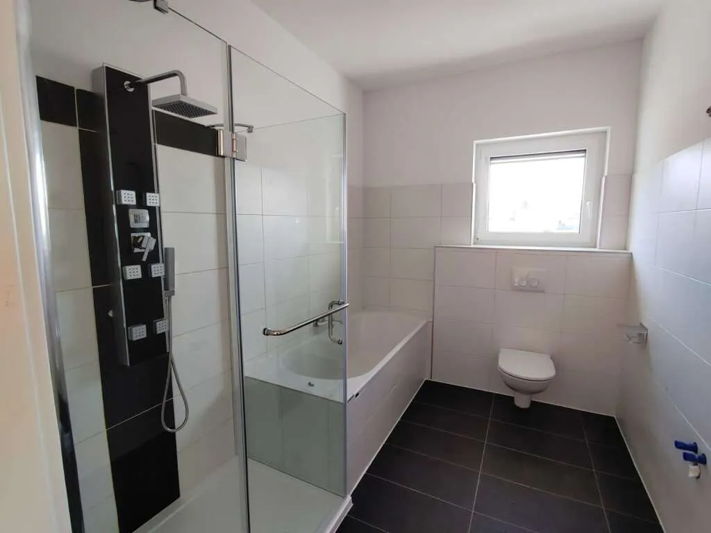 Neubau Traumhaus in 1210 Wien - 130m² für Ihr neues Zuhause! - Ansicht 2