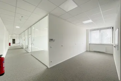 4-Zimmer-Gewerbeimmobilie mieten in Graz – 287 m², € 3.646 – Bild 11 von 16