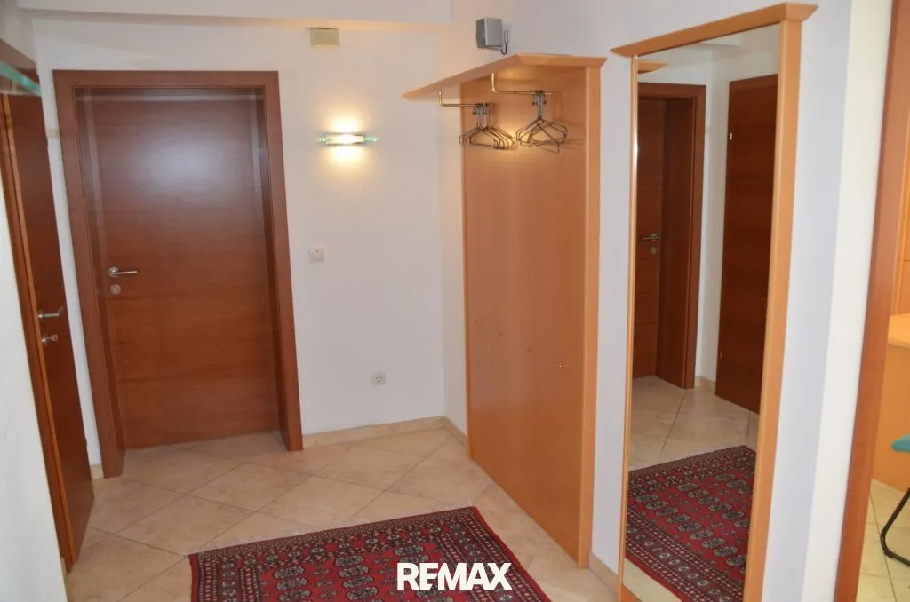 Top gepflegte Räumlichkeiten - Ideal für Büro/Praxis in ruhiger Lage - Widok 3