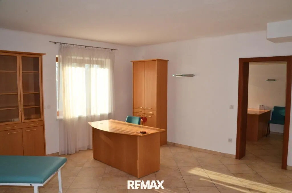 Top gepflegte Räumlichkeiten - Ideal für Büro/Praxis in ruhiger Lage - Widok 2