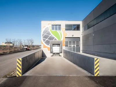 Gewerbeimmobilie kaufen in Korneuburg – 3 300 m², € 6.500.000 – Bild 2 von 5