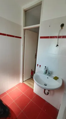 (reserviert) 2-Zimmer-Gemeinde-Wohnung, 4. Stock, Lift vorhanden, ca. 64 m² - Direktvergabe (Nachmieter: in gesucht) – Bild 2