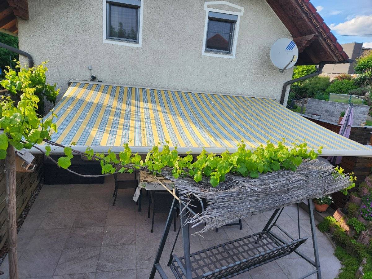 Markise 64 Meter elektronischer Antrieb,  50,- (4224 Steinpichl) -  willhaben