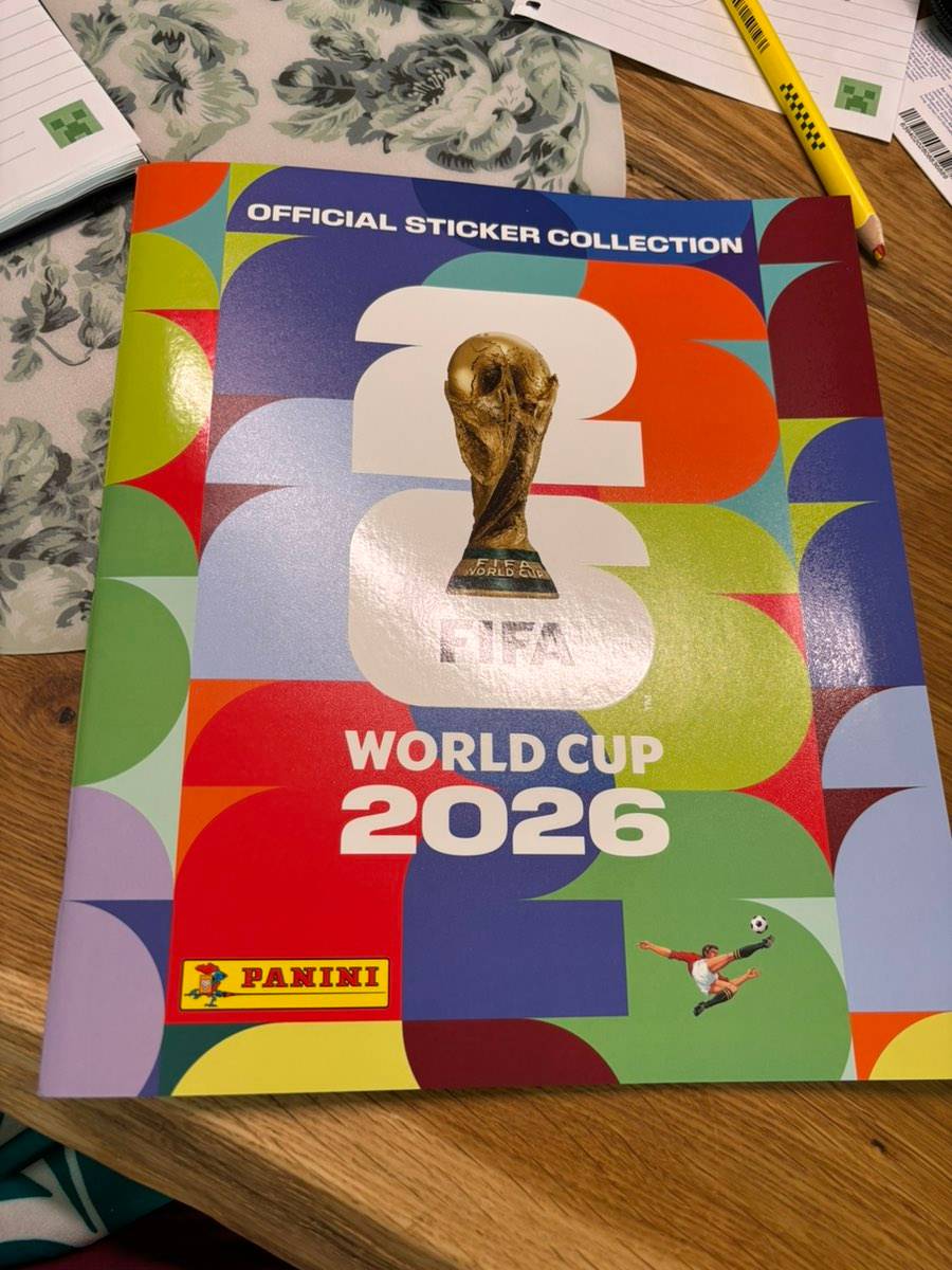 Panini sticker album, € 3,- (1100 Wien) - willhaben