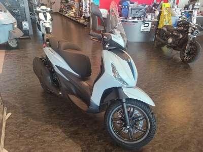 Piaggio Beverly 400 S inkl. Windschild