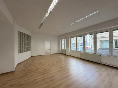 5-Zimmer-Gewerbeimmobilie mieten in Wien – 250 m², € 3.490 – Bild 8 von 13