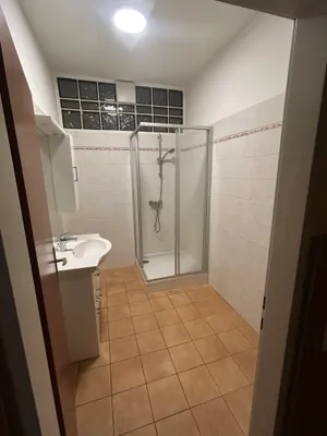 3-Zimmer-Haus mieten in Gänserndorf – 130 m², € 995 – Bild 4 von 8