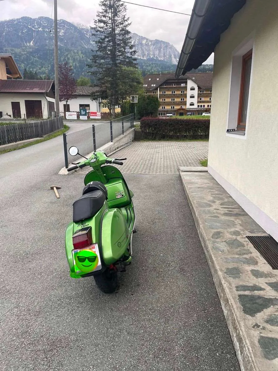 Vespa PX