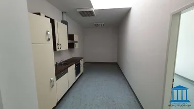 8-Zimmer-Gewerbeimmobilie mieten in Wiener Neustadt – 289 m², € 1.699 – Bild 8 von 21