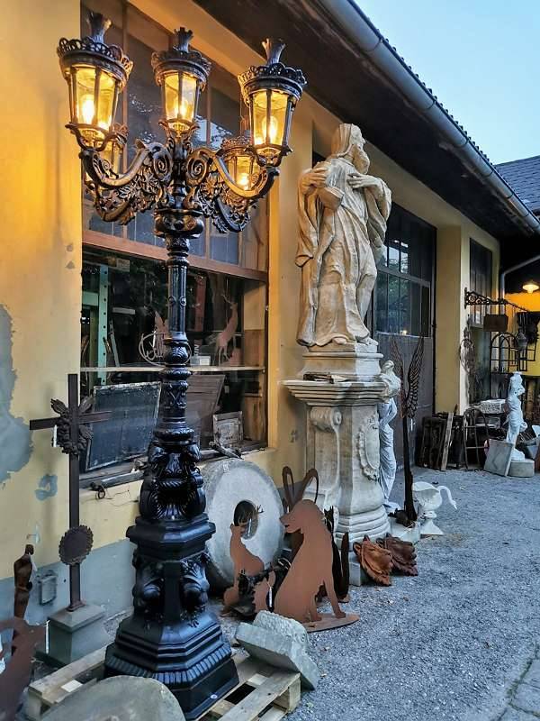 Neue Straßenleuchte, Straßenlaterne, Laterne, Beleuchtung, Straßenbeleuchtung, Parkbeleuchtung, Beleuchtung, Luster, Kandelaber, Wirtshaus Beleuchtung, Gasthaus, Gastgarten Beleuchtung