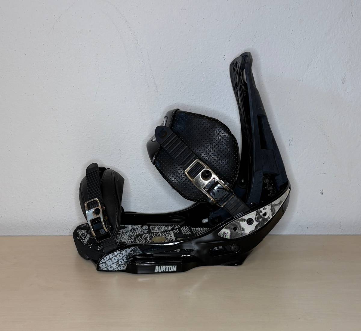 Burton MALAVITA EST Snowboardbindung in L (ab 43)