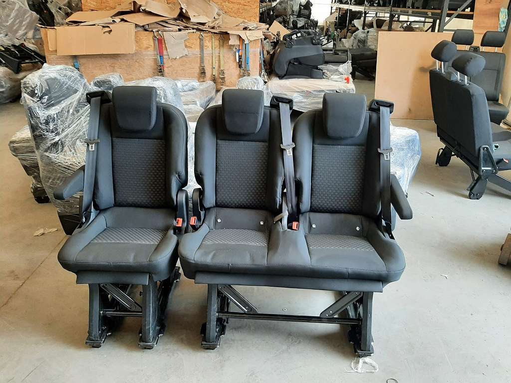 HDD* Sitzbezug für die 3er-Sitzbank hinten, schwarz