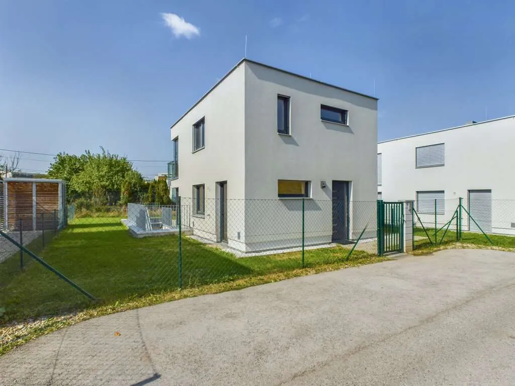 Mehr Haus fürs Geld - dank Baurechtsgrund! | 5-Zimmer Einfamilienhaus mit Garten und Parkplatz | 1220 Wien - Ansicht 2