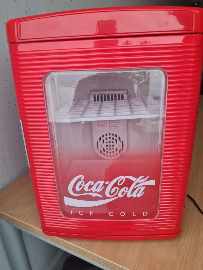 (verkauft) Coca Cola mini Kühlschrank 25l