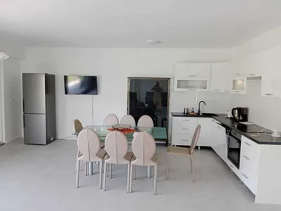 5-Zimmer-Haus mieten in Korneuburg – 175 m², € 3.230 – Bild 8 von 16