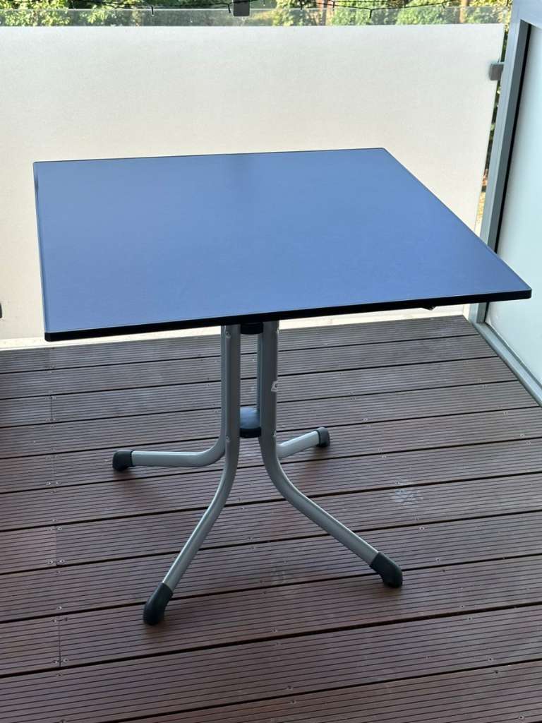 Terrassentisch GmbH cm Tisch, (1210 willhaben & 80x80 NEUWERTIG 100,- Gartentisch Outdoor Sieger Wien) Hochwertiger UNBENUTZT € -