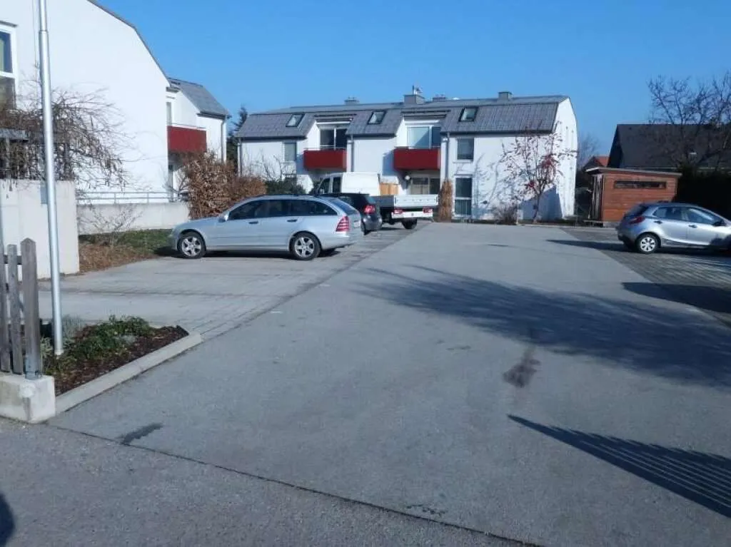 Maisweg 3a+3b/AP/009 | Abstellplatz im Freien – pohled 2