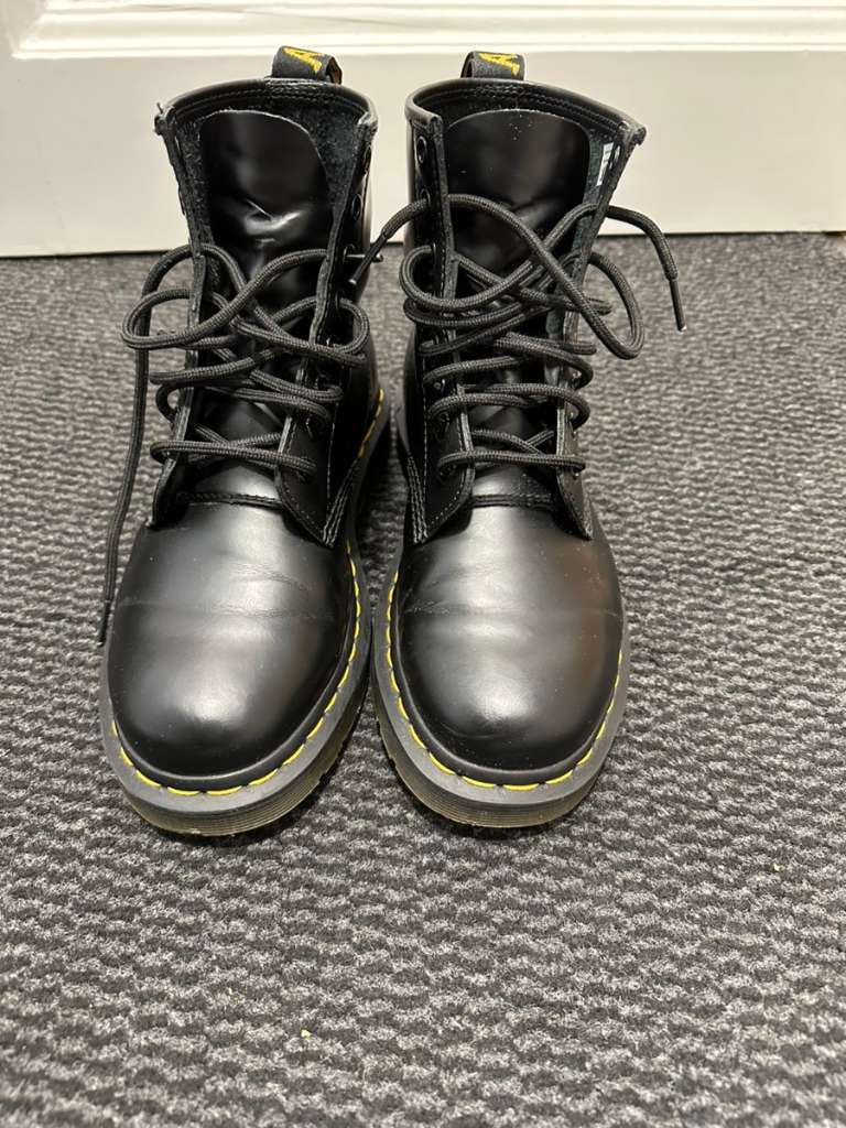 Dr martens hotsell platform tweedehands