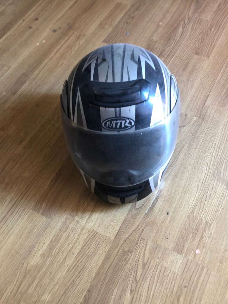 Helme - Motorradbekleidung
