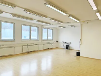 3-Zimmer-Gewerbeimmobilie mieten in Sankt Pölten Land – 82 m², € 800 – Bild 3 von 7