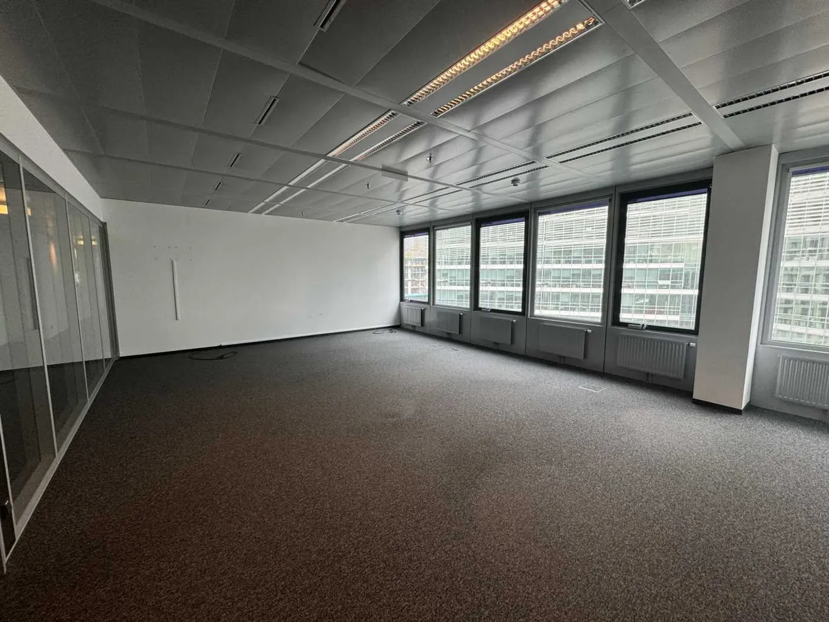 ARES TOWER - moderne Büroflächen! - Näkymä 2