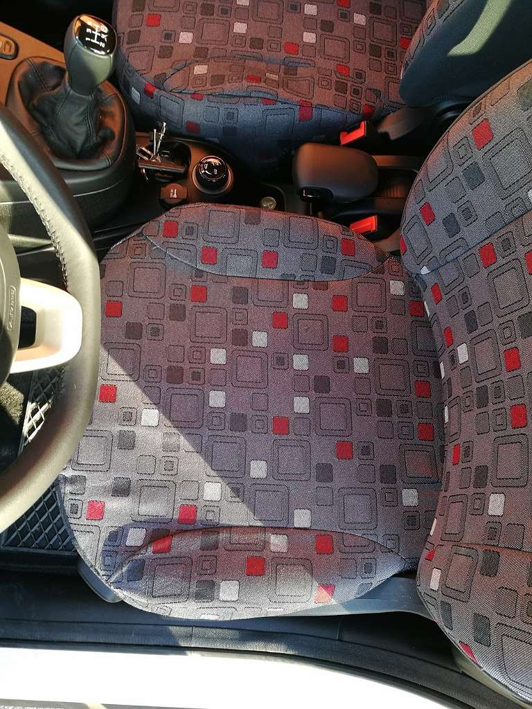 Sitze / Sitzbezüge - Innenausstattung (Passend für Marke: Nissan)