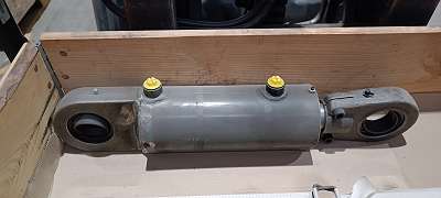 Elektro-Zylinder (Hydraulikzylinder auf Strom ohne Öl und Pumpe), € 150,-  (2319 Poljcane) - willhaben