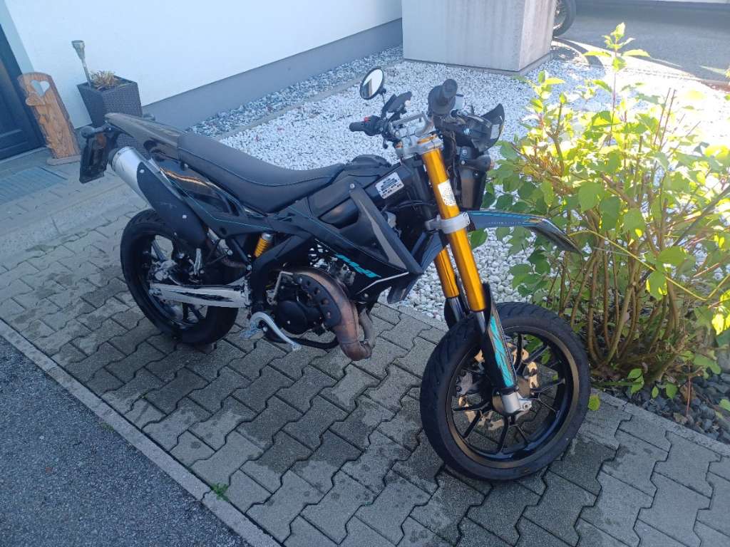 Motorrad Rieju MRT Europa SM 50 , Teilzahlung 29,- Garantie